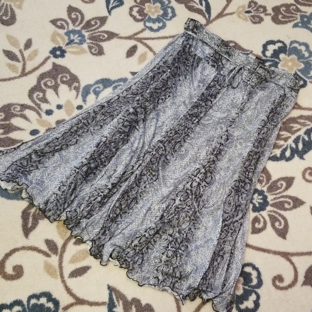 💥💥R.Q.T. Flowy Skirt!